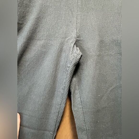 Maurices Crop Pants Medium Grey Textured (159) - Picture 2 of 5